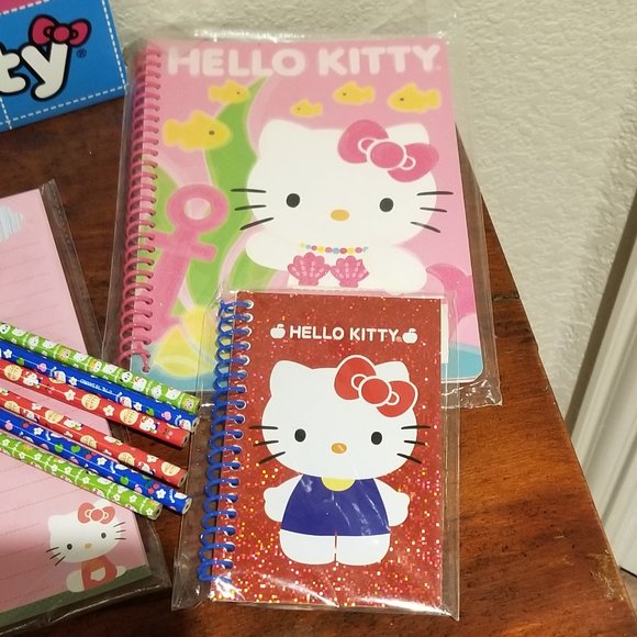 Hello Kitty Box - Picture 2 of 15
